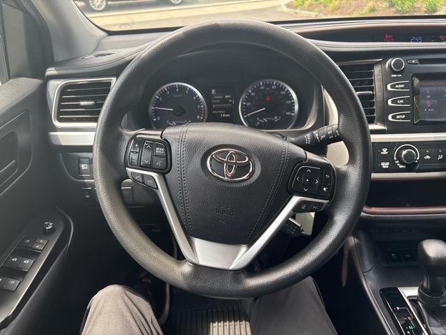 used 2019 Toyota Highlander car, priced at $22,988