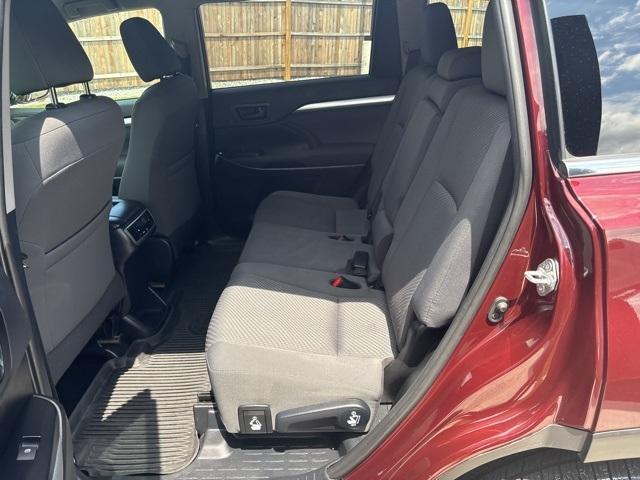 used 2019 Toyota Highlander car, priced at $22,988