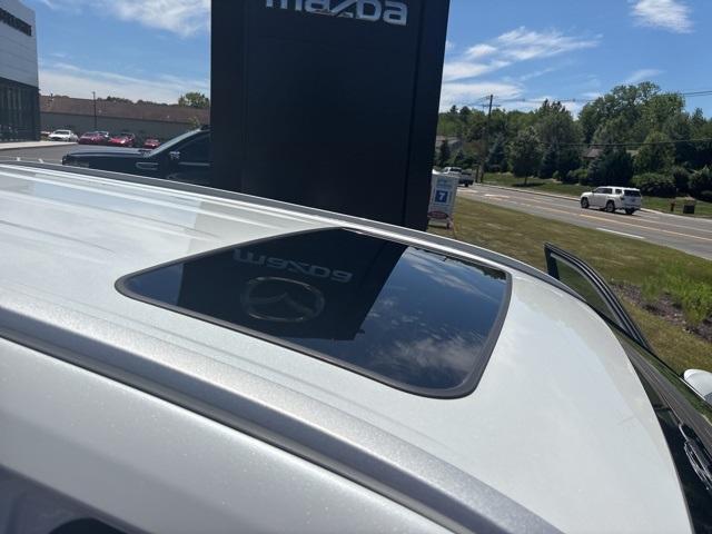 used 2022 Toyota Highlander car, priced at $37,988
