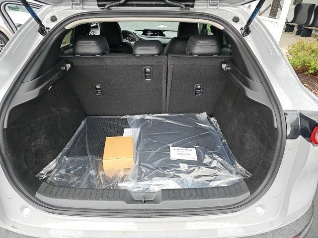 new 2025 Mazda CX-30 car