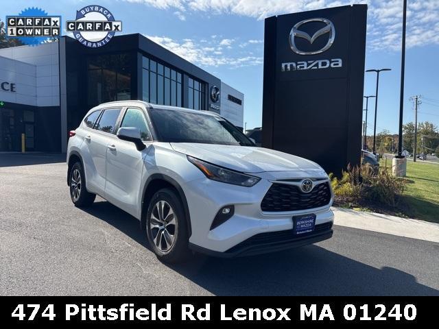 used 2022 Toyota Highlander car, priced at $34,988
