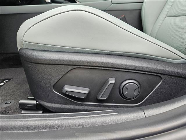 new 2025 Hyundai ELANTRA HEV car, priced at $31,132