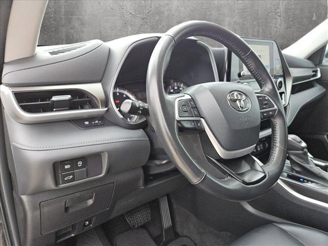 used 2023 Toyota Highlander car, priced at $36,888