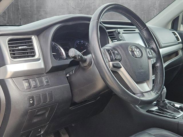 used 2018 Toyota Highlander car, priced at $15,988