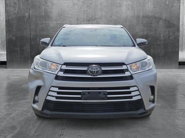 used 2018 Toyota Highlander car, priced at $15,988