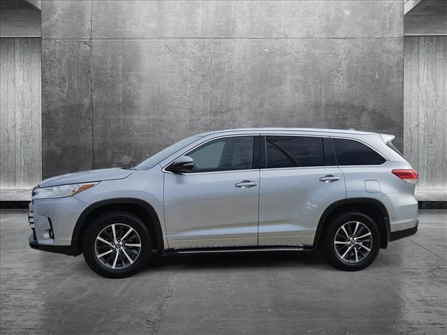 used 2018 Toyota Highlander car, priced at $15,988