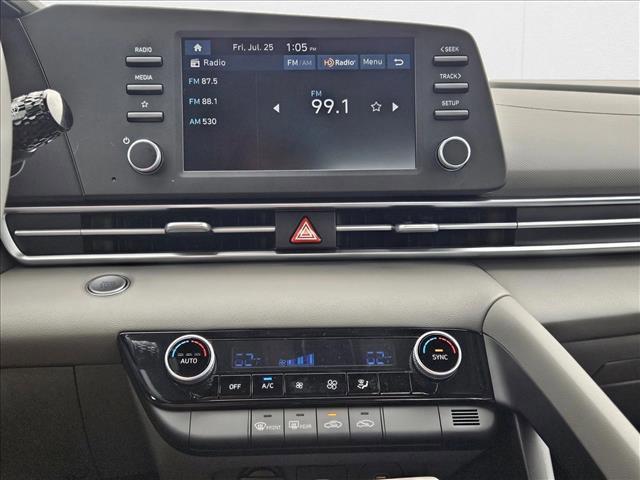 new 2025 Hyundai Elantra car, priced at $24,087