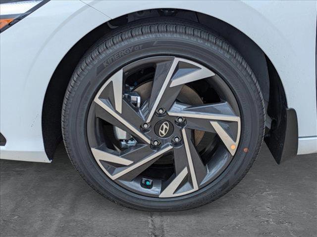 new 2025 Hyundai Elantra car, priced at $32,060