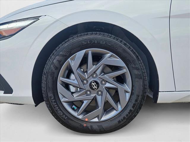 new 2025 Hyundai ELANTRA HEV car, priced at $26,719