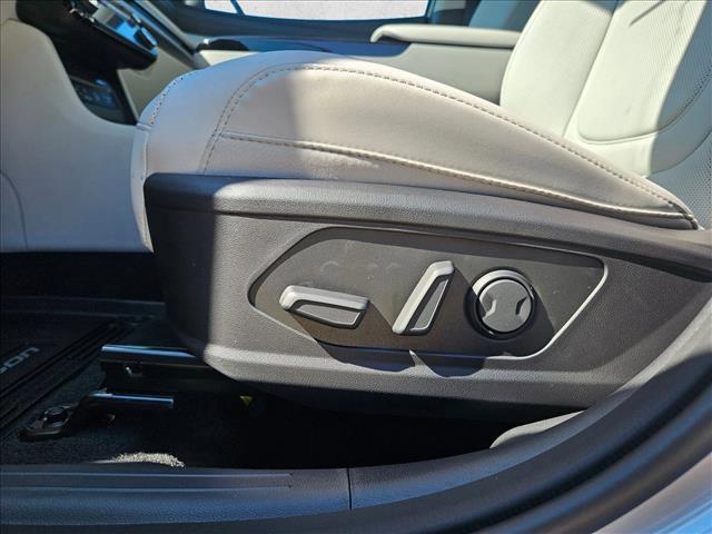 new 2025 Hyundai TUCSON Hybrid car, priced at $37,350