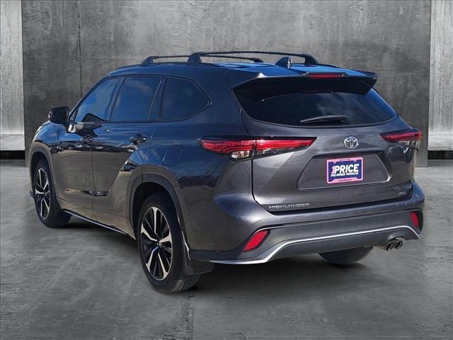 used 2022 Toyota Highlander car, priced at $37,992