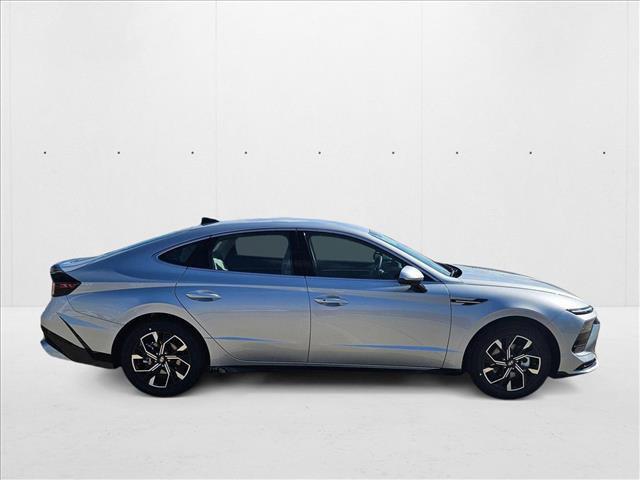 new 2025 Hyundai Sonata car, priced at $29,790