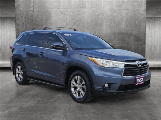 used 2015 Toyota Highlander car, priced at $14,988