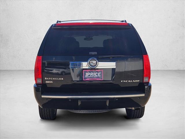 used 2010 Cadillac Escalade car, priced at $12,888