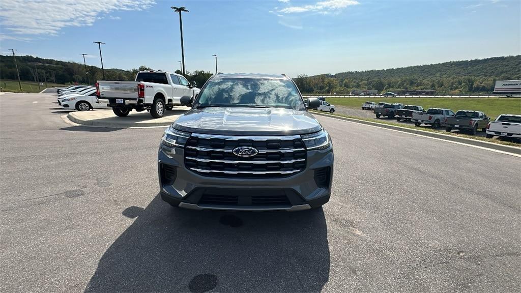 new 2025 Ford Explorer car, priced at $41,350