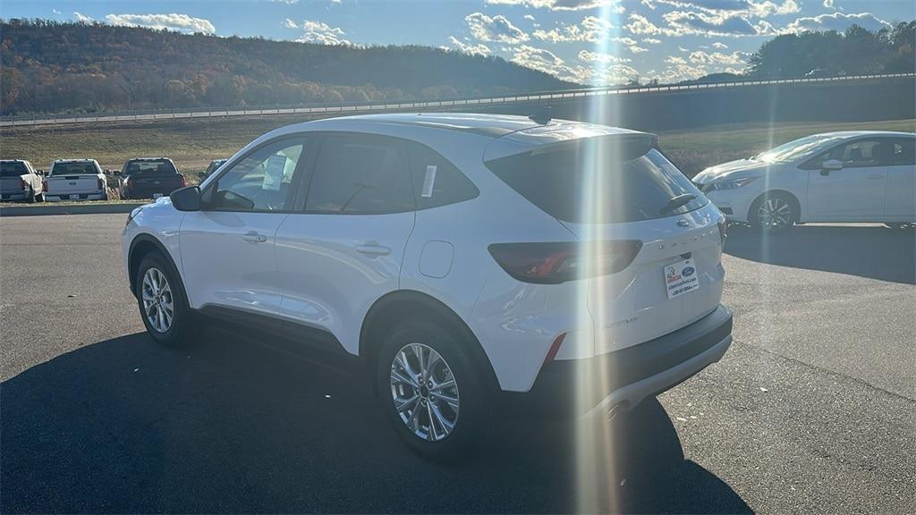 new 2025 Ford Escape car, priced at $31,980