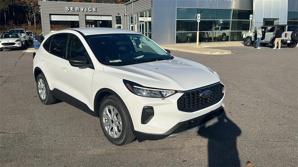 new 2025 Ford Escape car, priced at $31,980