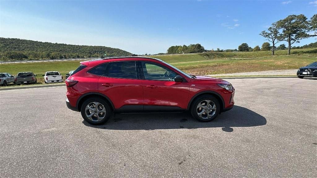 new 2025 Ford Escape car, priced at $33,915