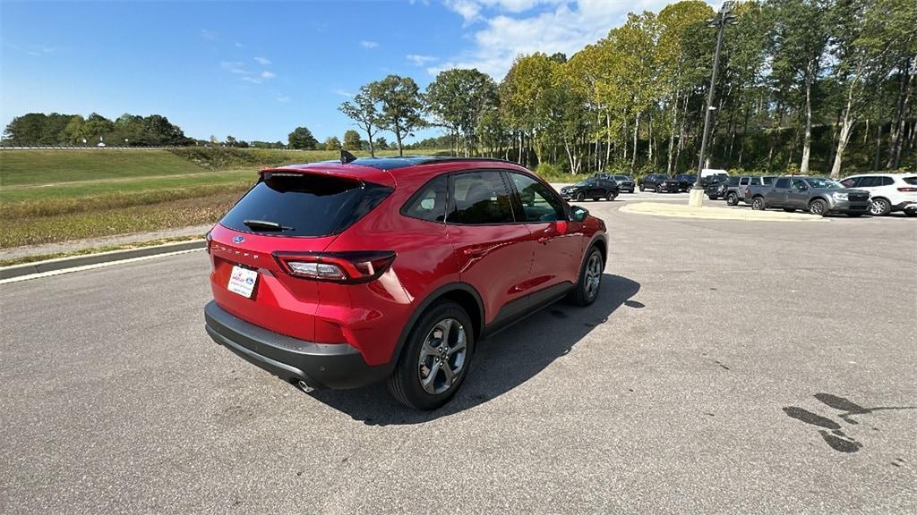 new 2025 Ford Escape car, priced at $33,915