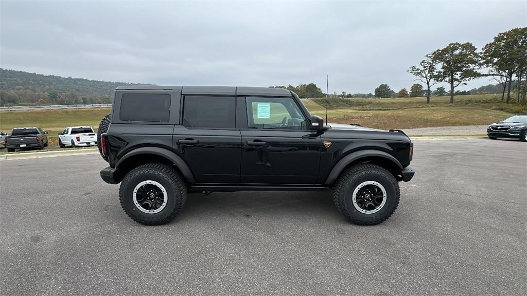 new 2024 Ford Bronco car, priced at $70,670