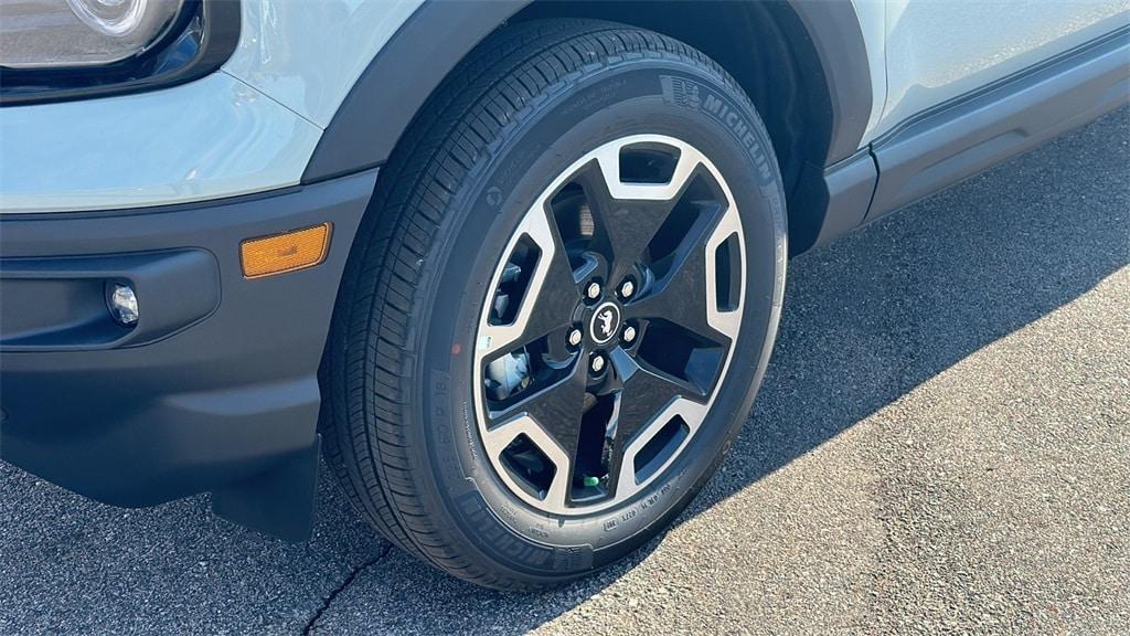 new 2024 Ford Bronco Sport car, priced at $38,215