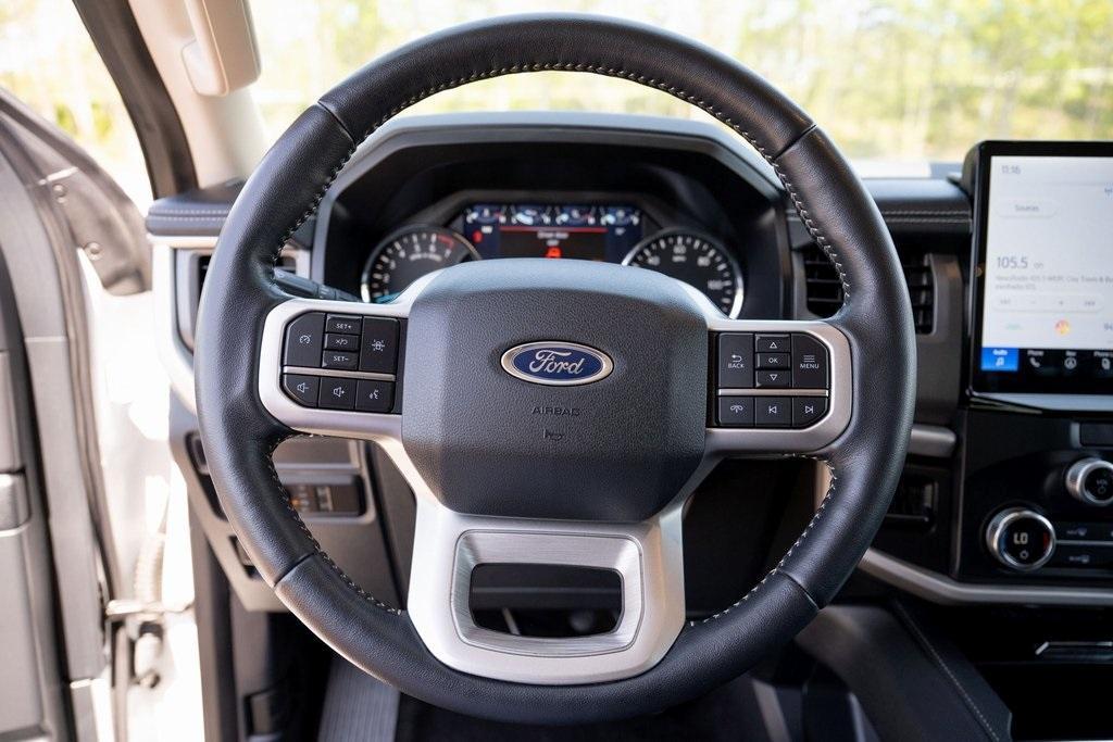 used 2022 Ford Expedition car, priced at $49,640