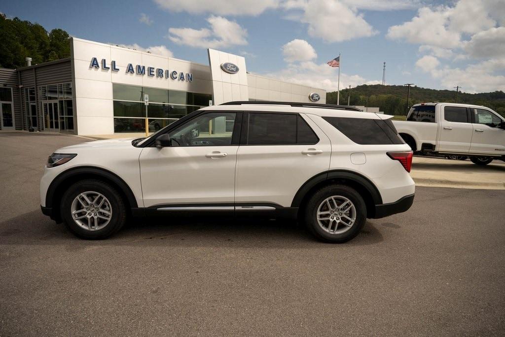 new 2025 Ford Explorer car, priced at $45,225