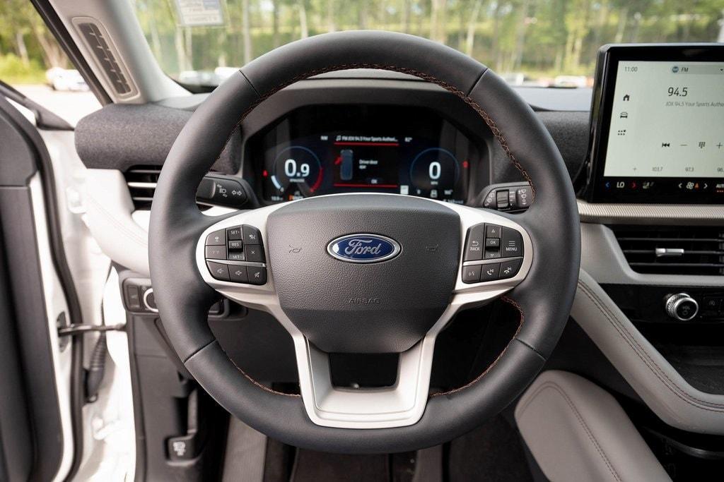 new 2025 Ford Explorer car, priced at $45,225