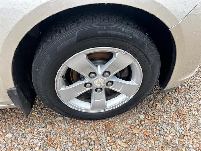 used 2015 Chevrolet Malibu car, priced at $8,200