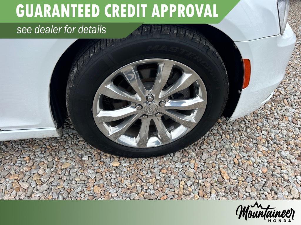 used 2018 Chrysler 300 car, priced at $13,390