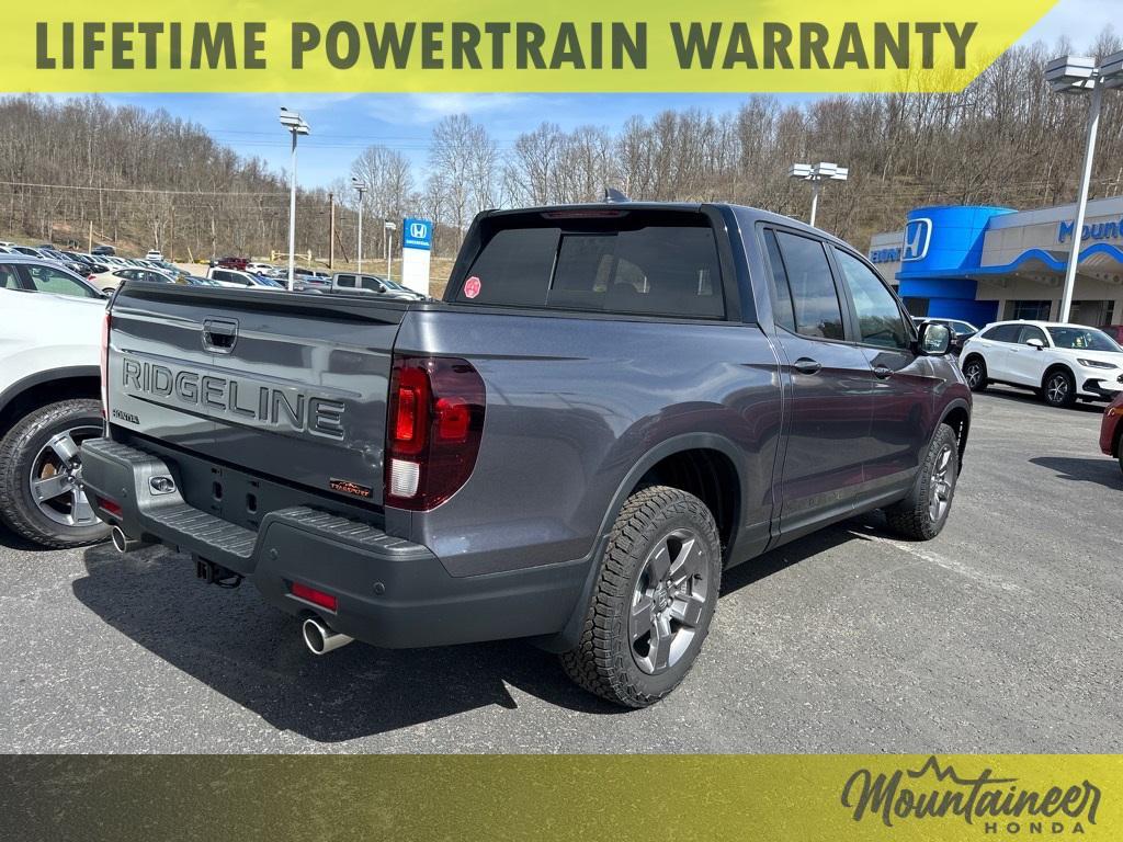 used 2025 Honda Ridgeline car, priced at $38,990