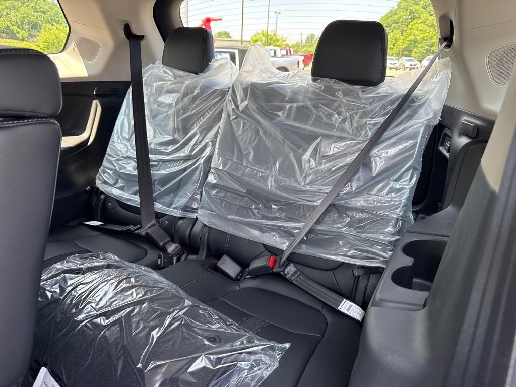 new 2025 Honda Pilot car, priced at $52,950