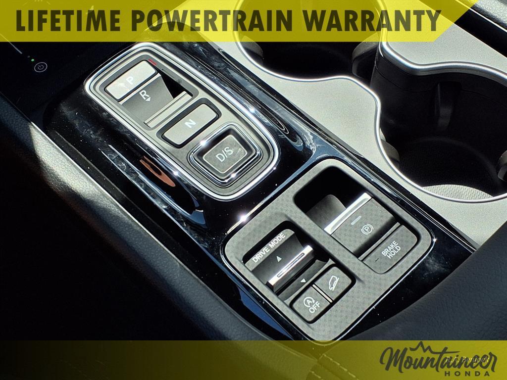 new 2025 Honda Pilot car, priced at $44,795