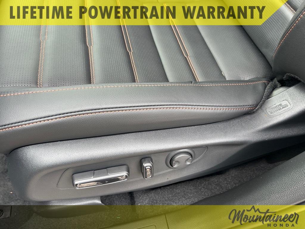 new 2026 Honda CR-V Hybrid car, priced at $39,683