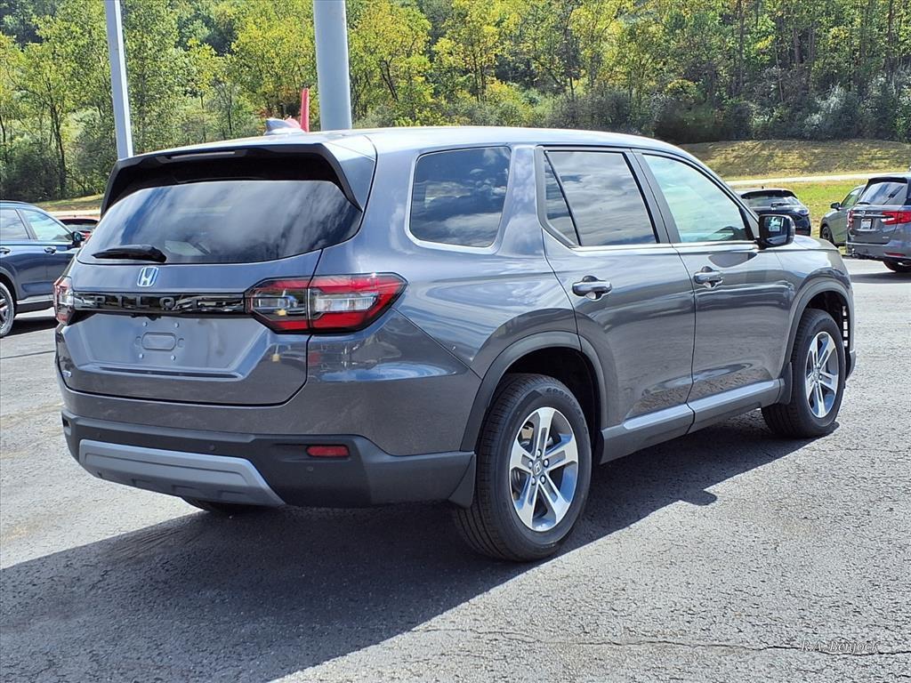 new 2025 Honda Pilot car, priced at $47,376