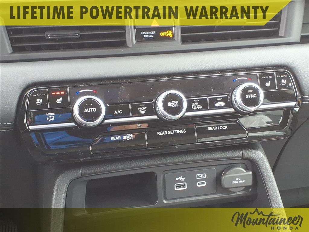 new 2025 Honda Pilot car, priced at $50,322