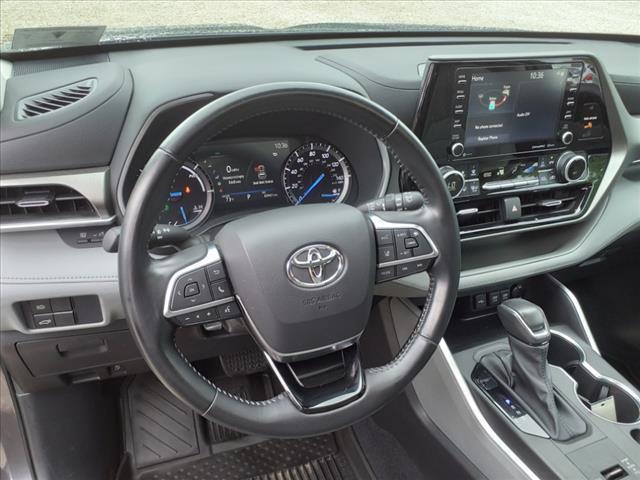 used 2021 Toyota Highlander Hybrid car, priced at $29,774