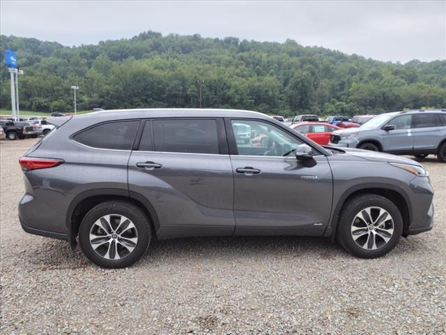 used 2021 Toyota Highlander Hybrid car, priced at $29,774