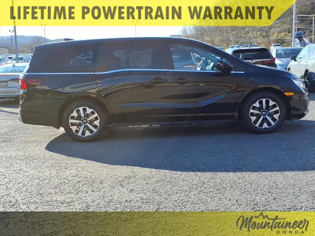 new 2026 Honda Odyssey car, priced at $42,010