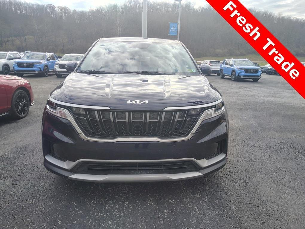 used 2024 Kia Carnival car, priced at $30,790