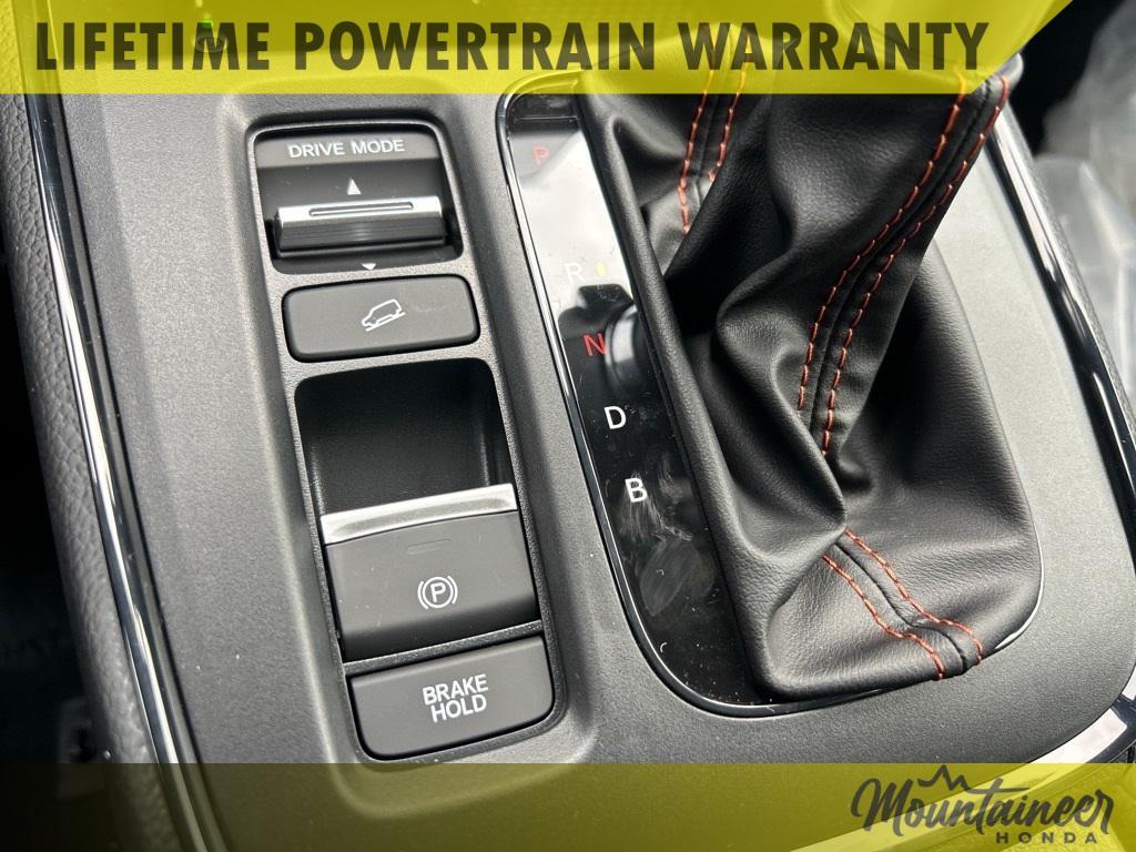 new 2026 Honda CR-V Hybrid car, priced at $41,675