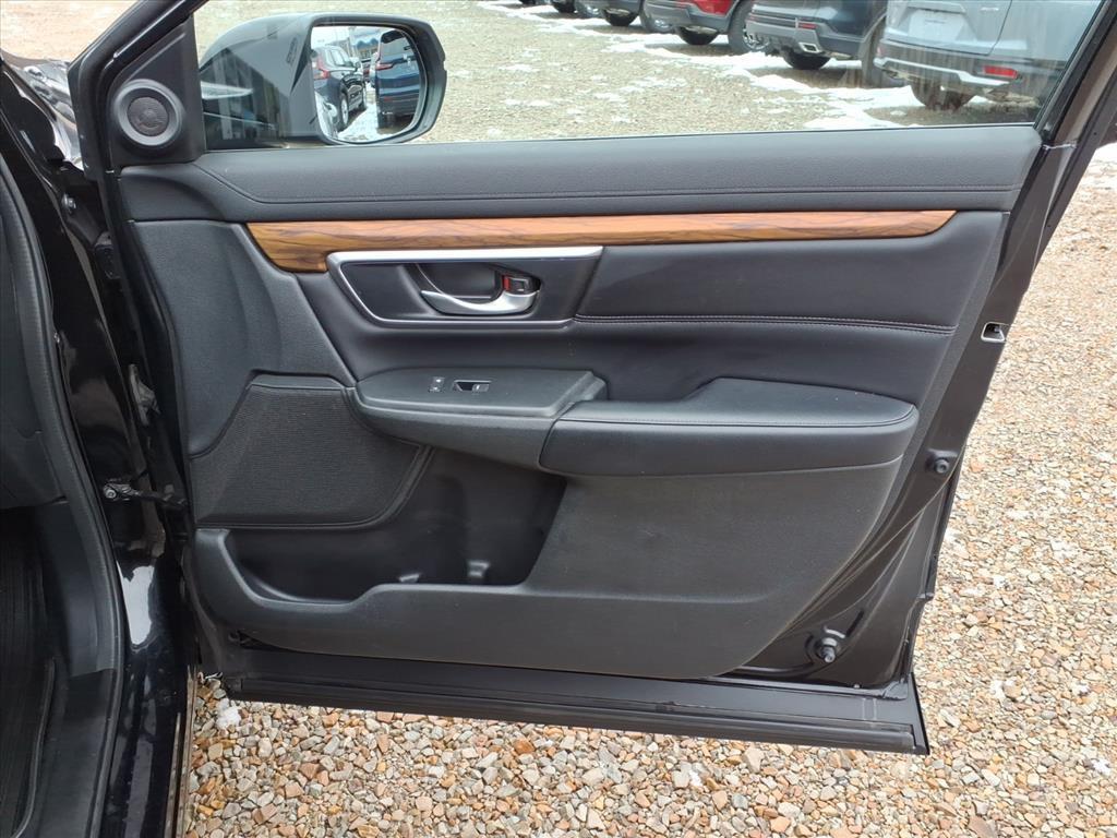 used 2018 Honda CR-V car, priced at $19,300