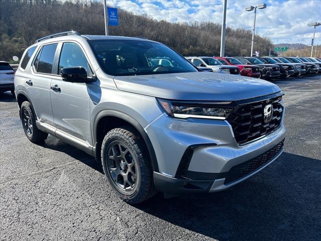 new 2025 Honda Pilot car, priced at $50,795