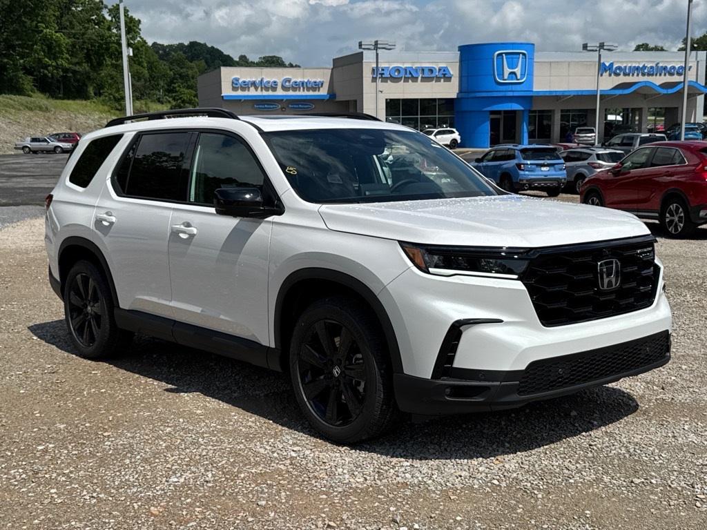 new 2025 Honda Pilot car, priced at $56,485