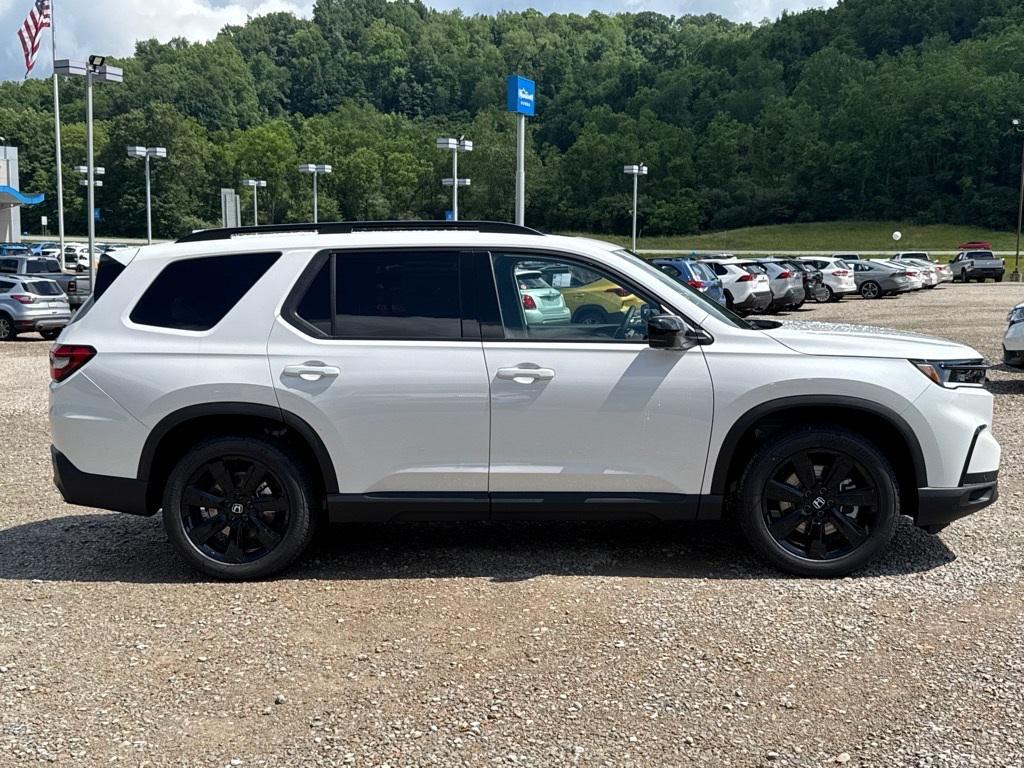 new 2025 Honda Pilot car, priced at $56,485