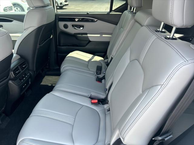 new 2025 Honda Pilot car, priced at $47,505