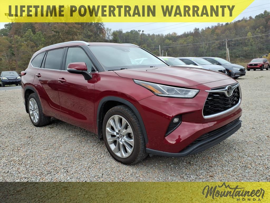 used 2021 Toyota Highlander car, priced at $29,990