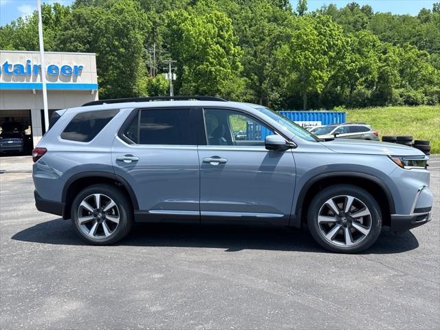 new 2025 Honda Pilot car, priced at $54,985