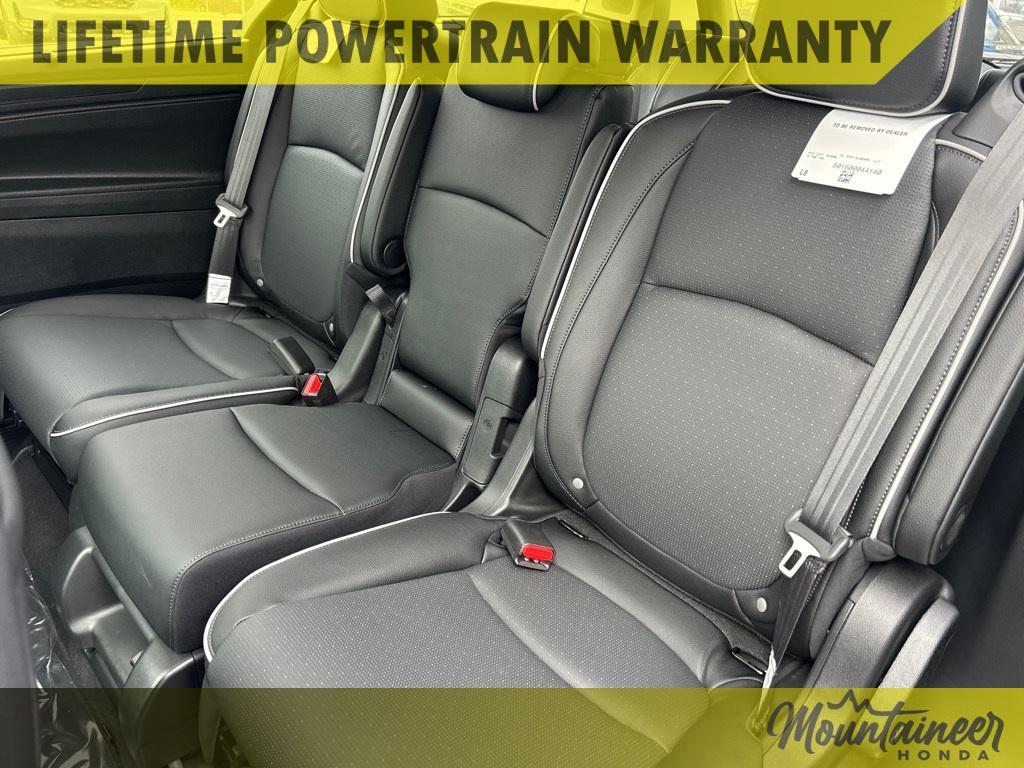 new 2026 Honda Odyssey car, priced at $53,645