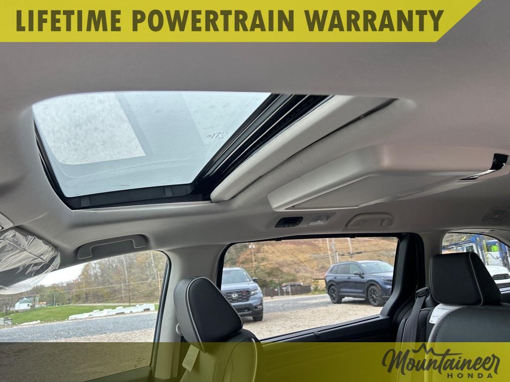 new 2026 Honda Odyssey car, priced at $53,645